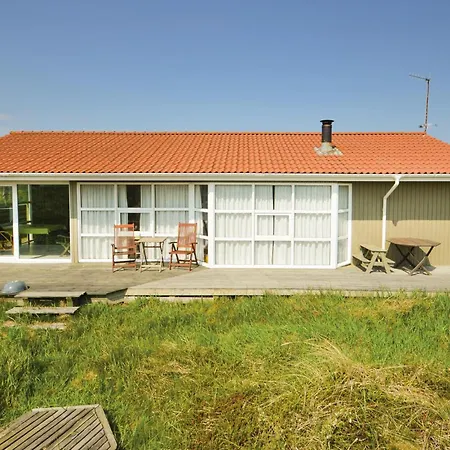 Feriehus Dyrevennlig Hjem I Frøstrup Med Badstue *